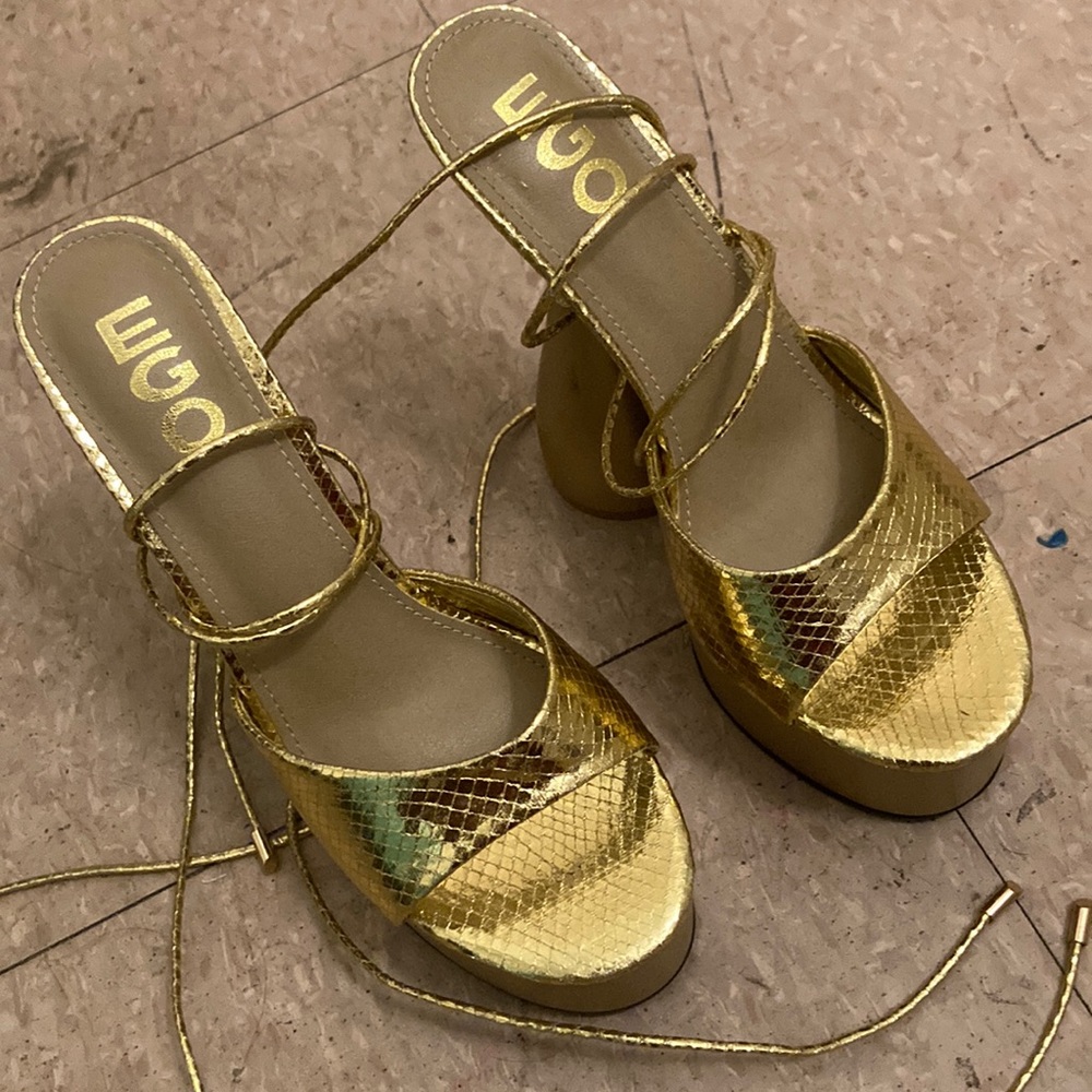 Gold snake skin platform heels ego (send offers)